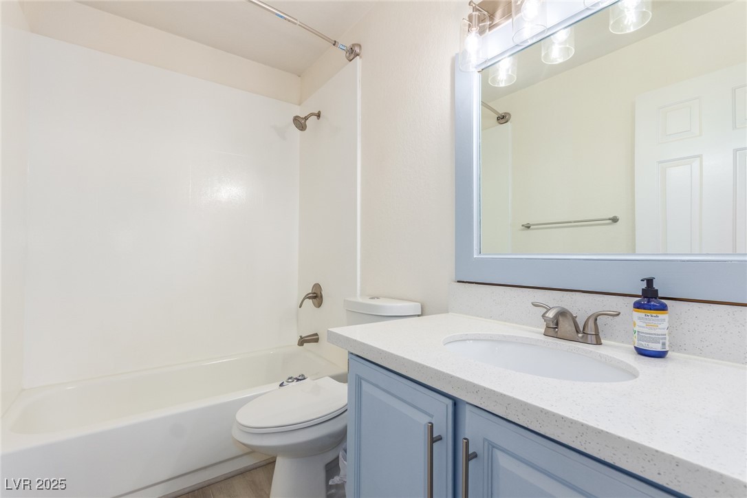5221 Crooked River Circle