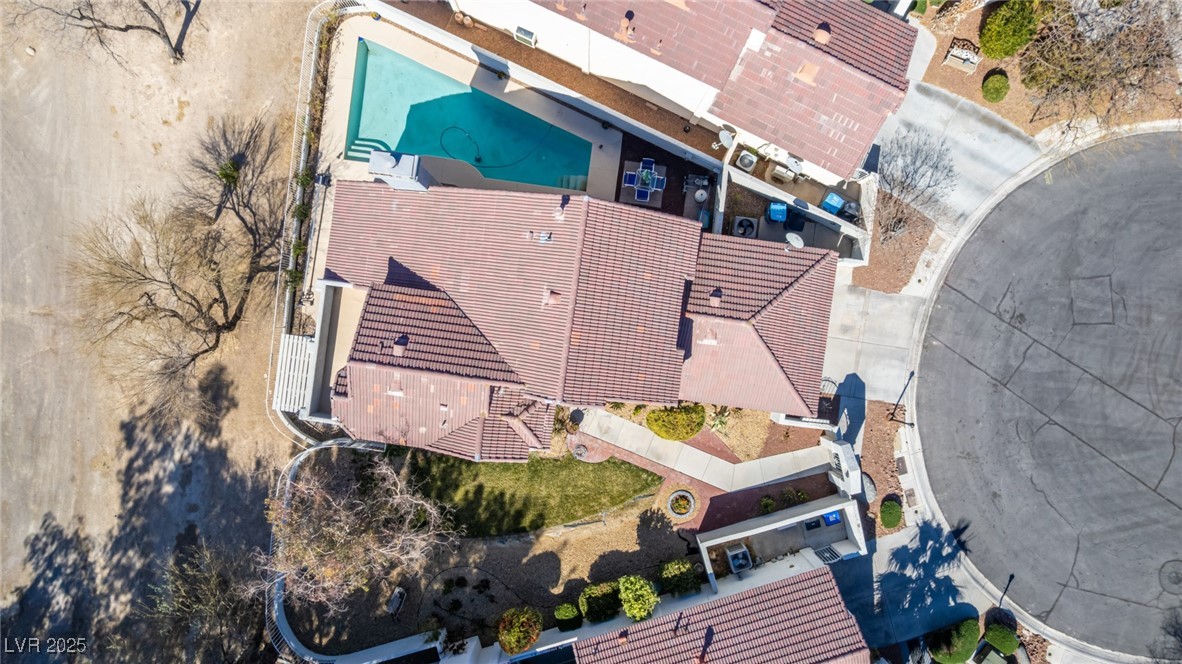 5221 Crooked River Circle