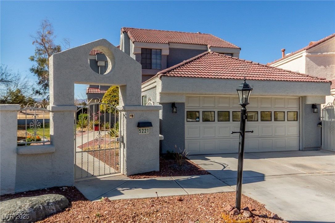 5221 Crooked River Circle