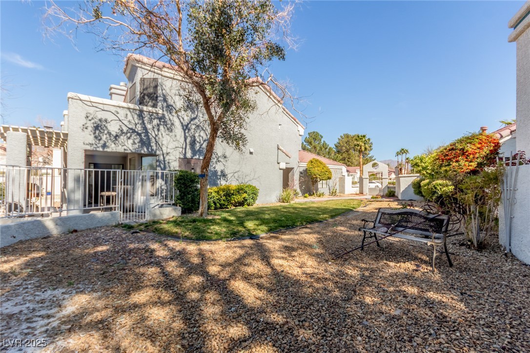 5221 Crooked River Circle