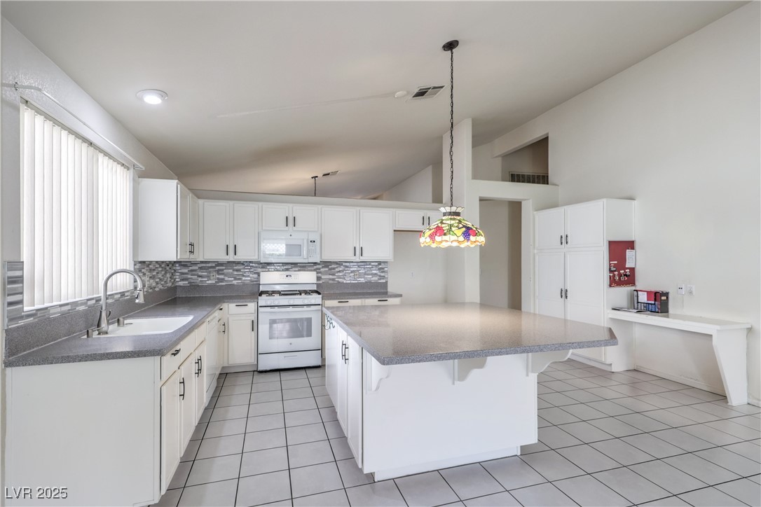 5425 Thomaston Court