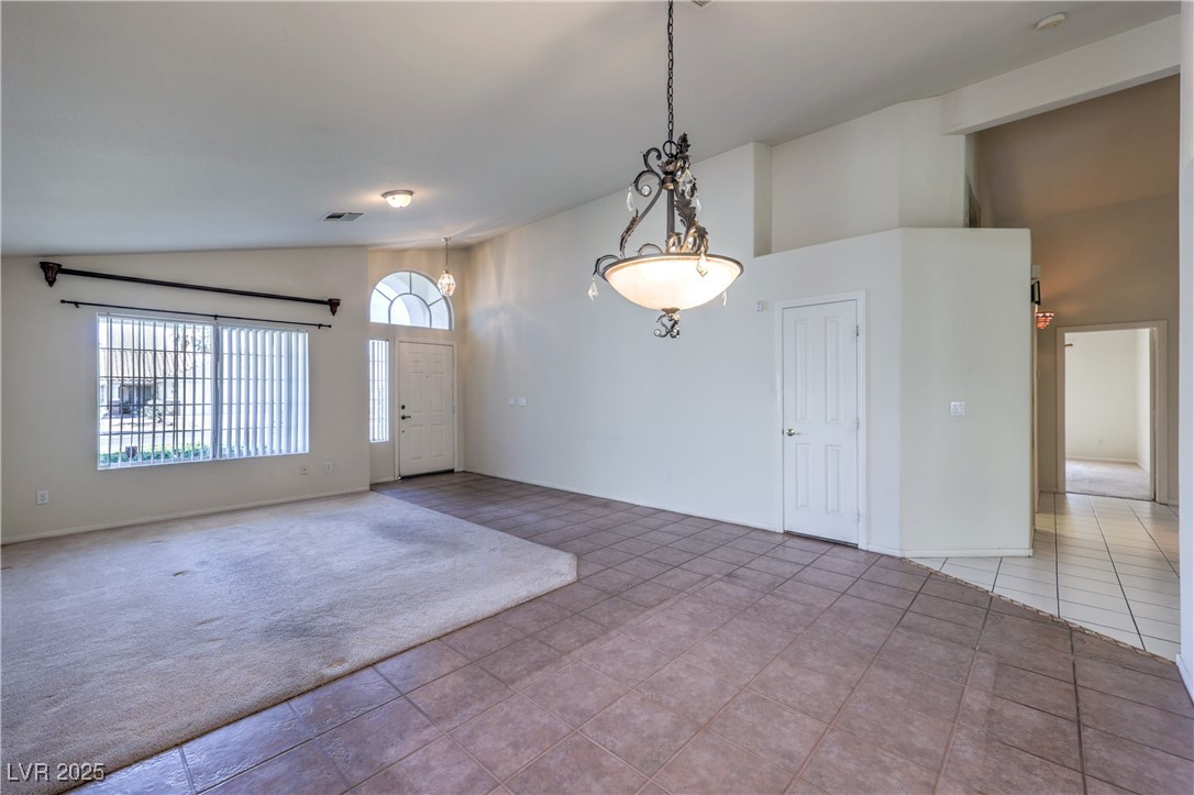 5425 Thomaston Court