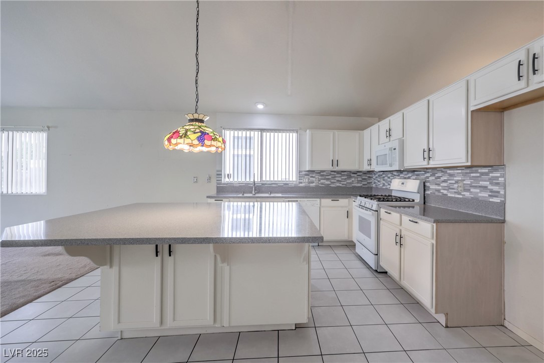 5425 Thomaston Court