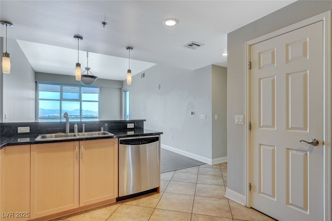 150 Las Vegas Boulevard 1716