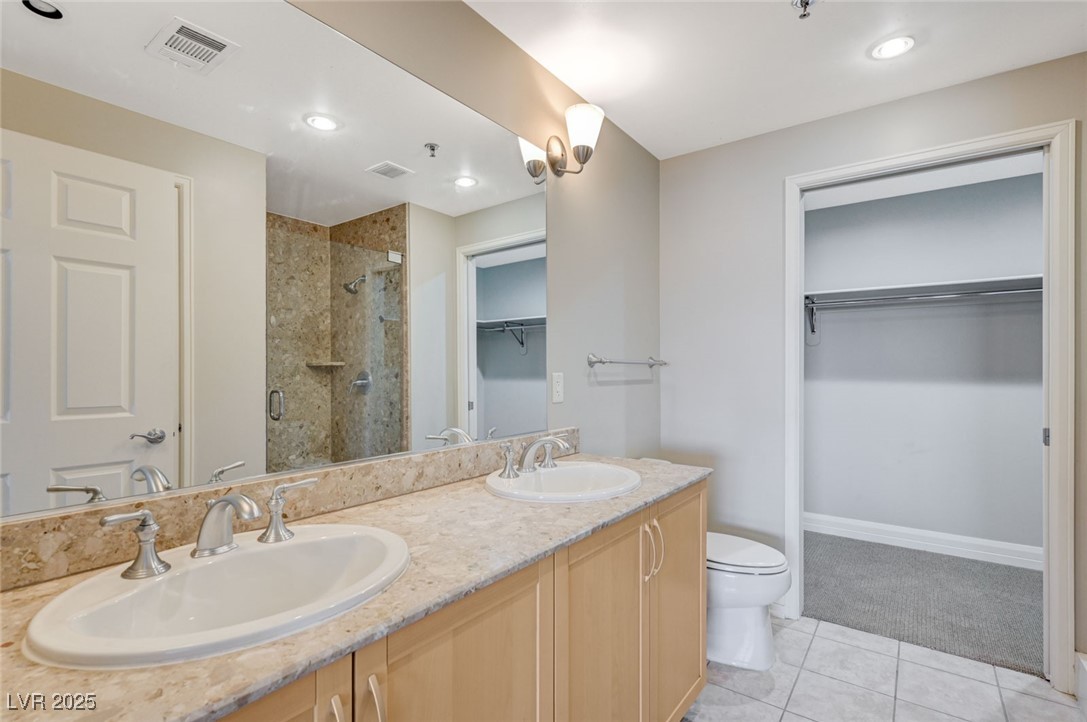 150 Las Vegas Boulevard 1716