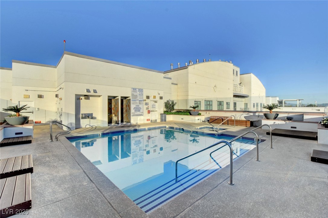 150 Las Vegas Boulevard 1716