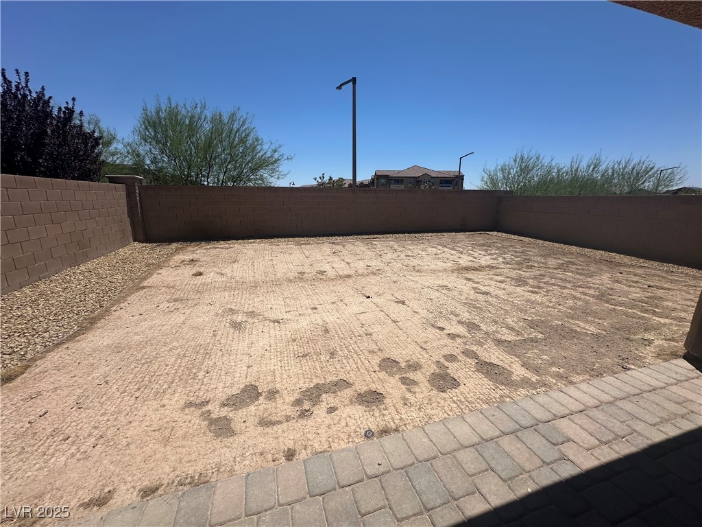 7636 Bandon Cliffs Street
