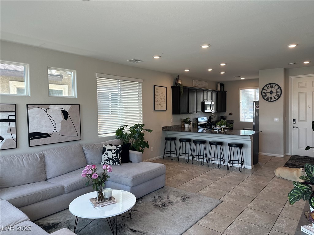 7636 Bandon Cliffs Street