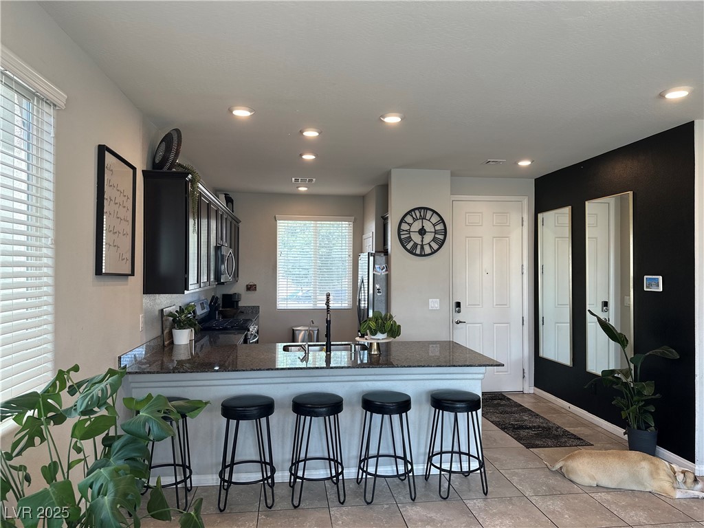 7636 Bandon Cliffs Street