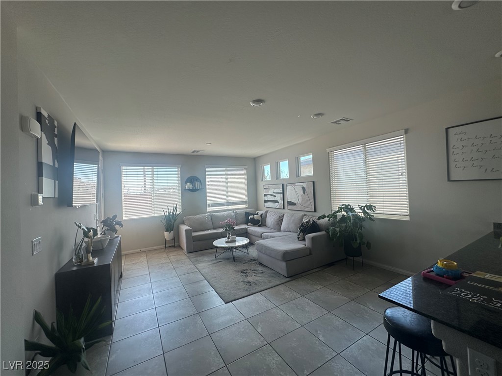 7636 Bandon Cliffs Street