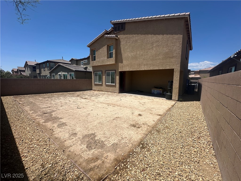 7636 Bandon Cliffs Street