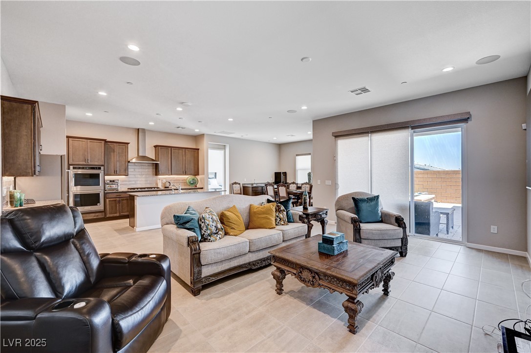 8934 Windgate Ranch Street