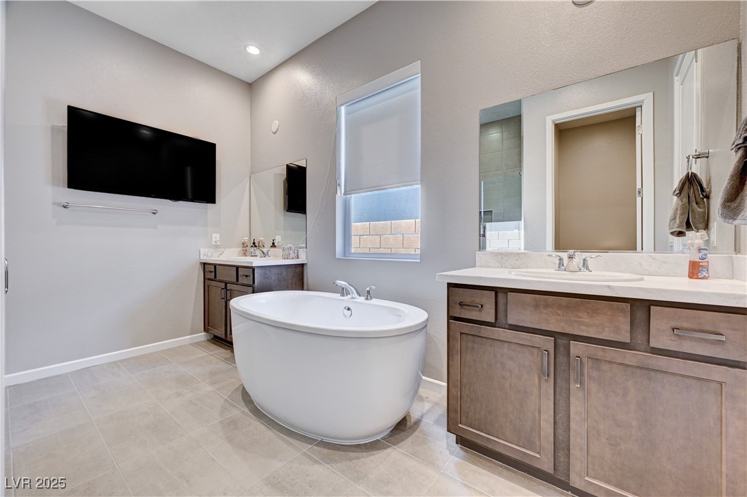 8934 Windgate Ranch Street