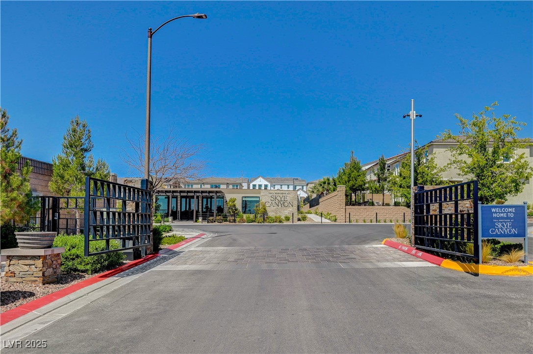 8934 Windgate Ranch Street