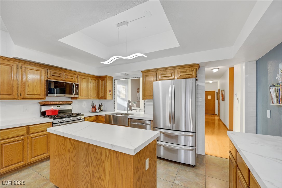 7909 Canoe Lane