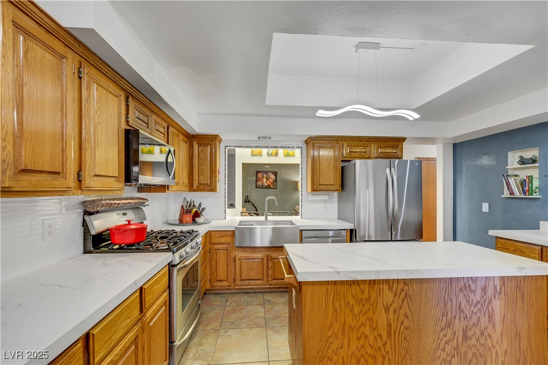 7909 Canoe Lane