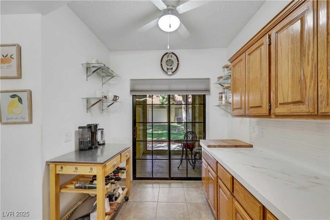 7909 Canoe Lane