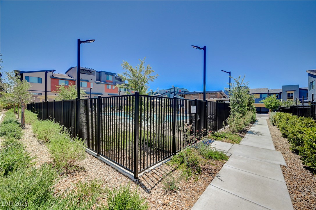 3358 Via Strada Street