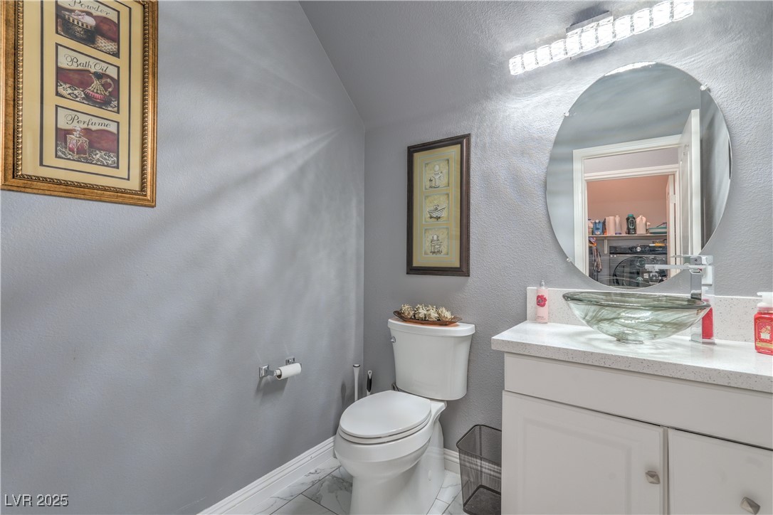 7537 Splashing Rock Drive