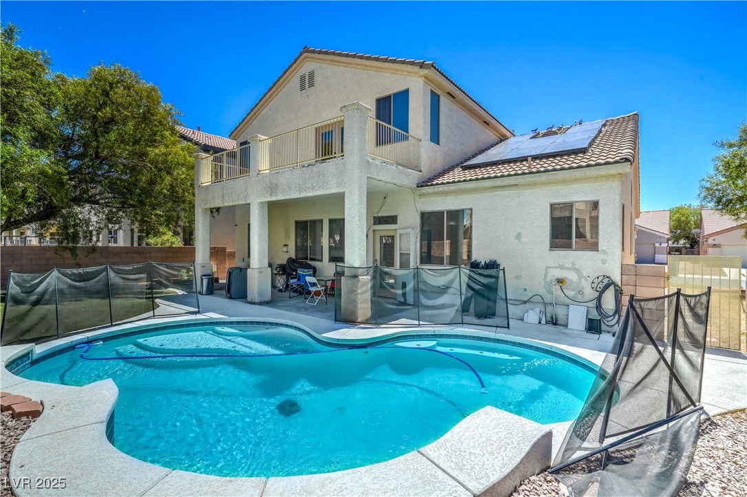 7537 Splashing Rock Drive