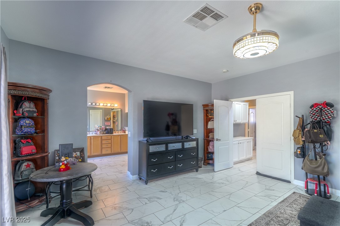 7537 Splashing Rock Drive