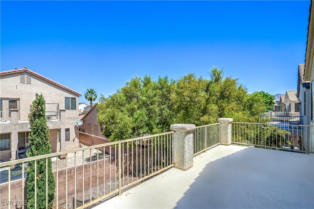 7537 Splashing Rock Drive