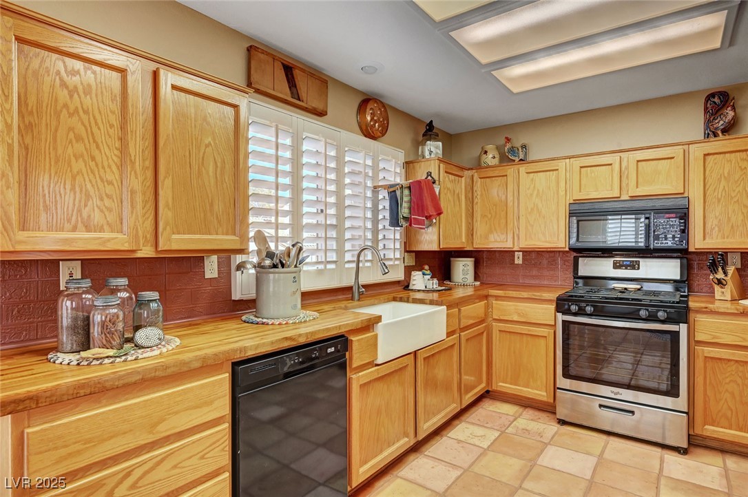 9912 Woodhouse Drive