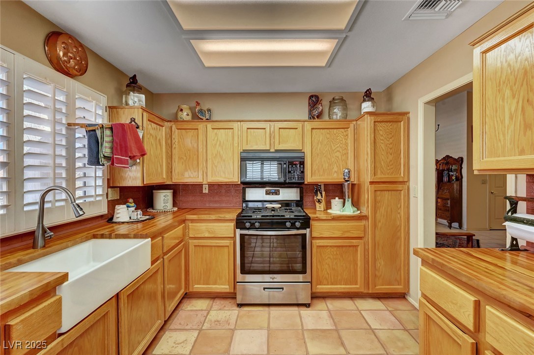 9912 Woodhouse Drive