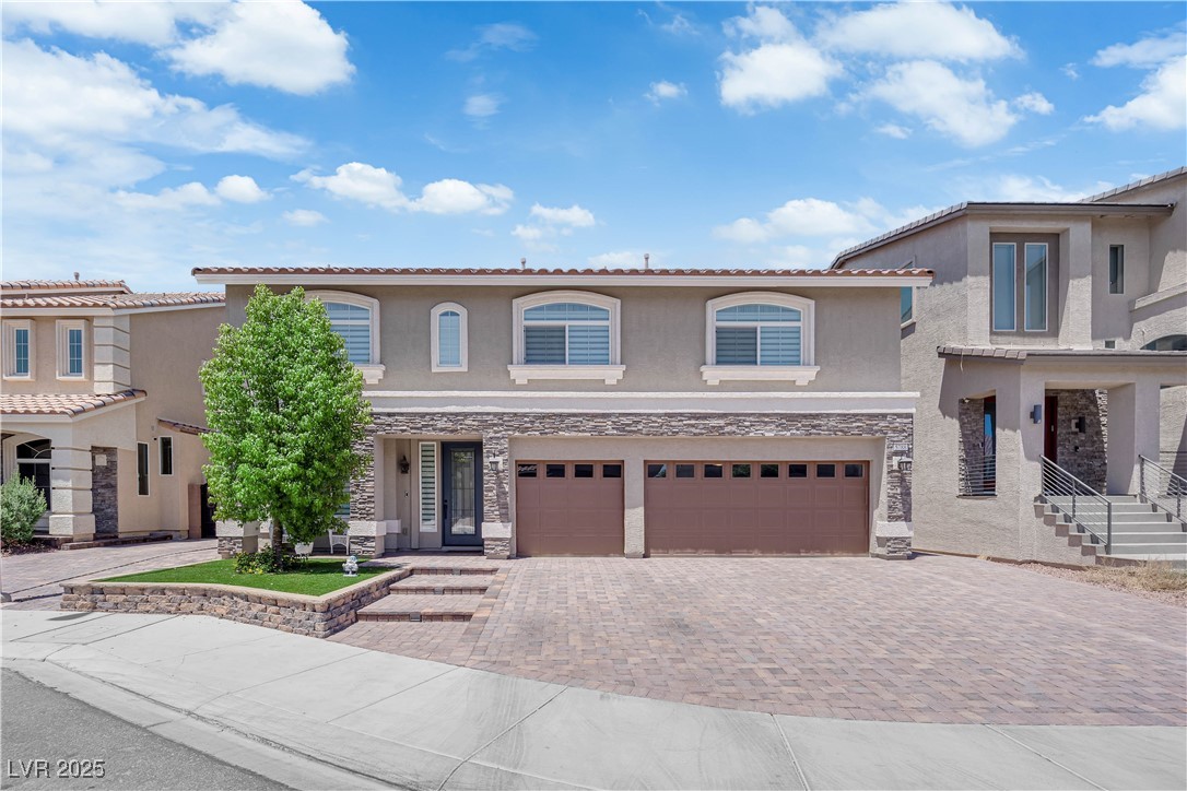 5788 Robin Ridge Avenue