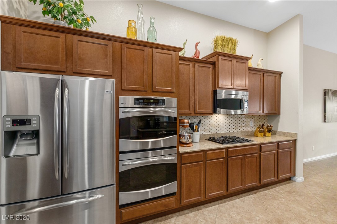 6413 White Tiger Court
