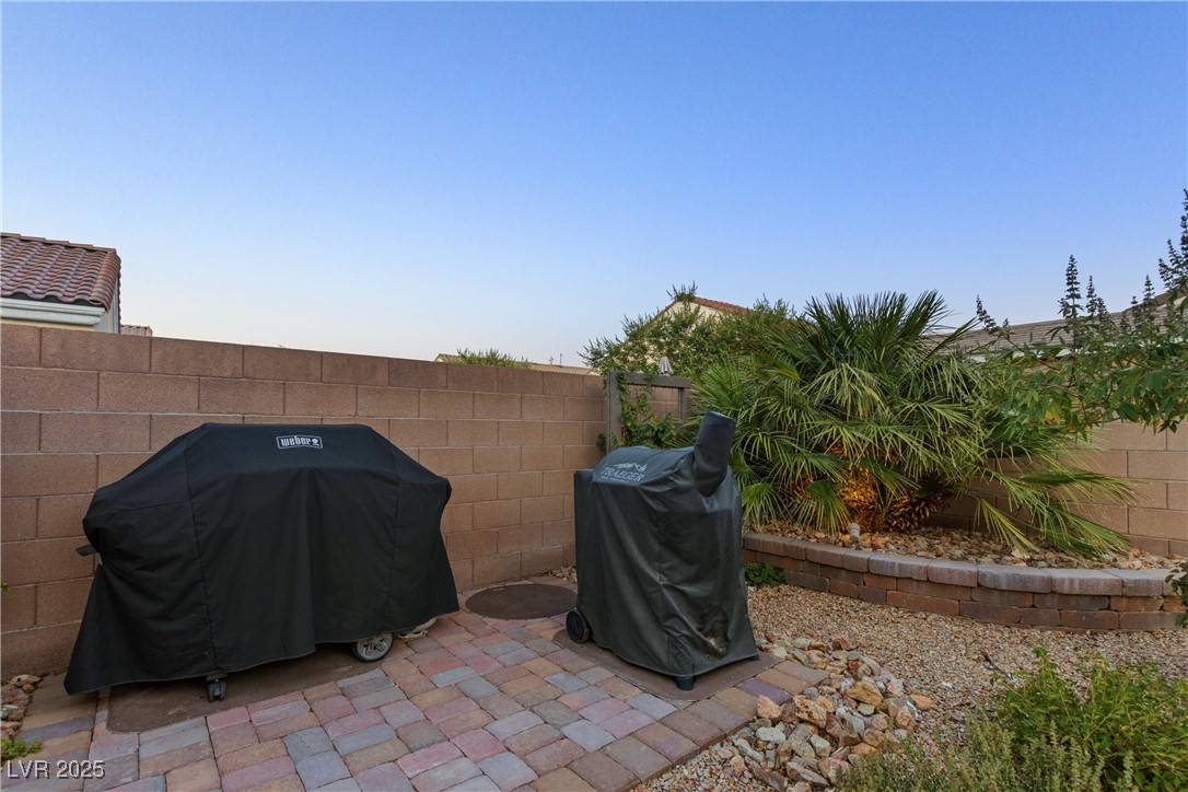 6413 White Tiger Court