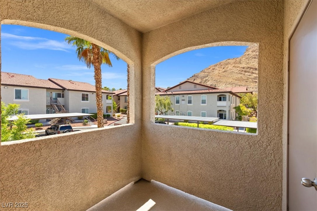 3474 Desert Cliff Street 201