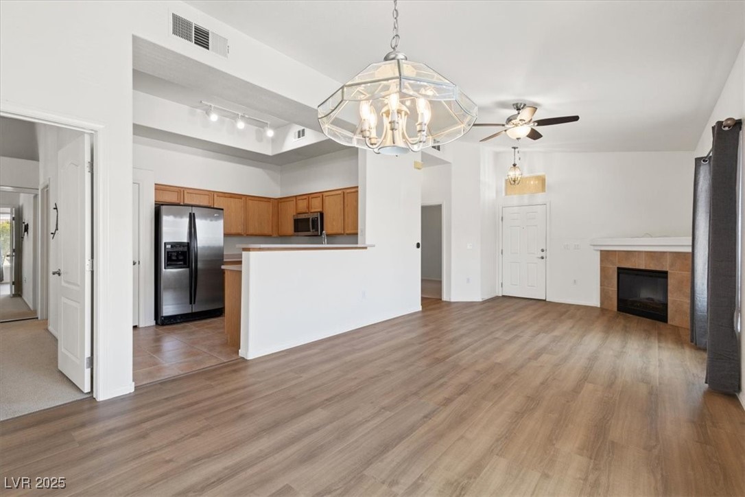 3474 Desert Cliff Street 201