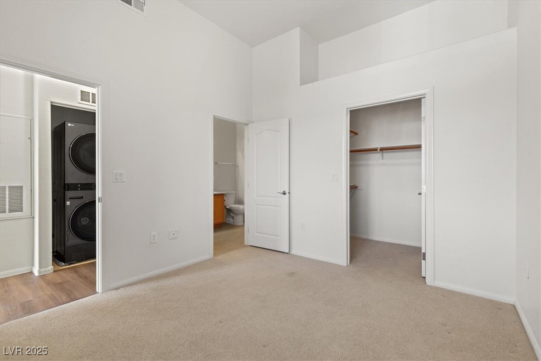 3474 Desert Cliff Street 201