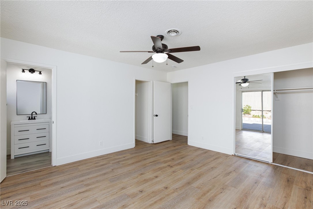 2112 Los Altos Street