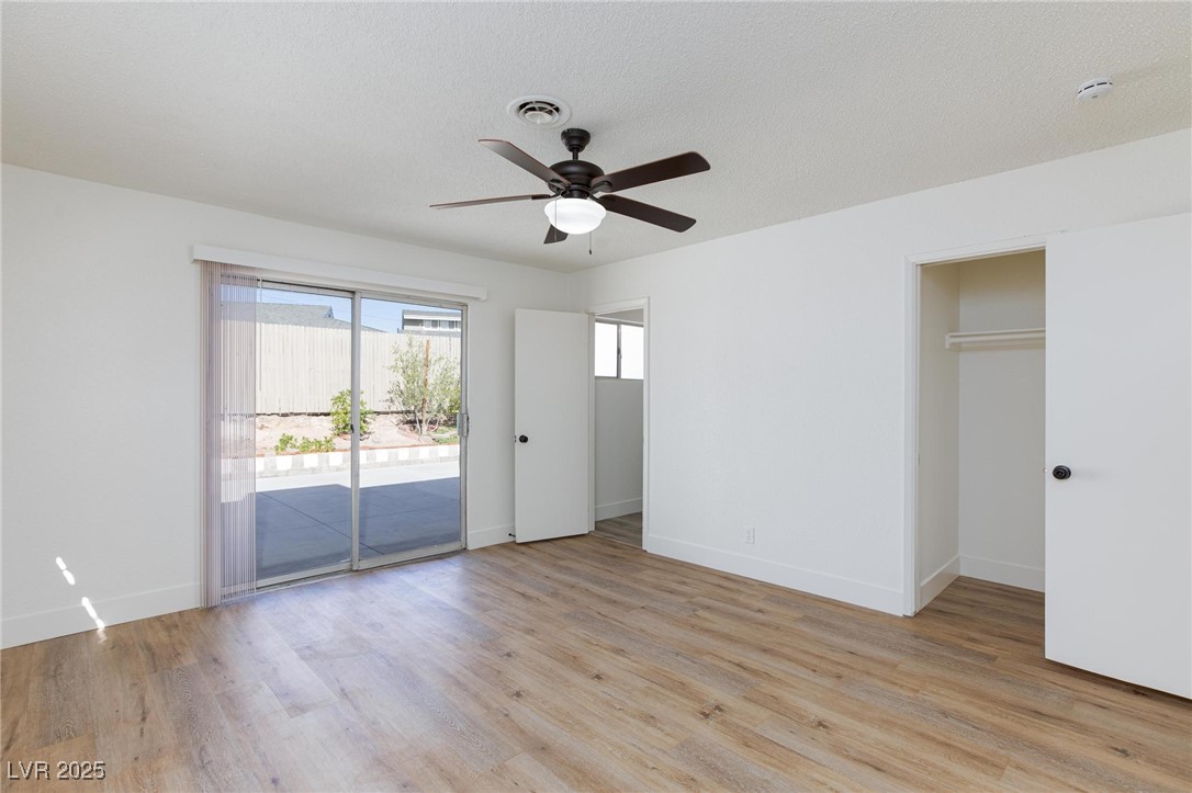 2112 Los Altos Street