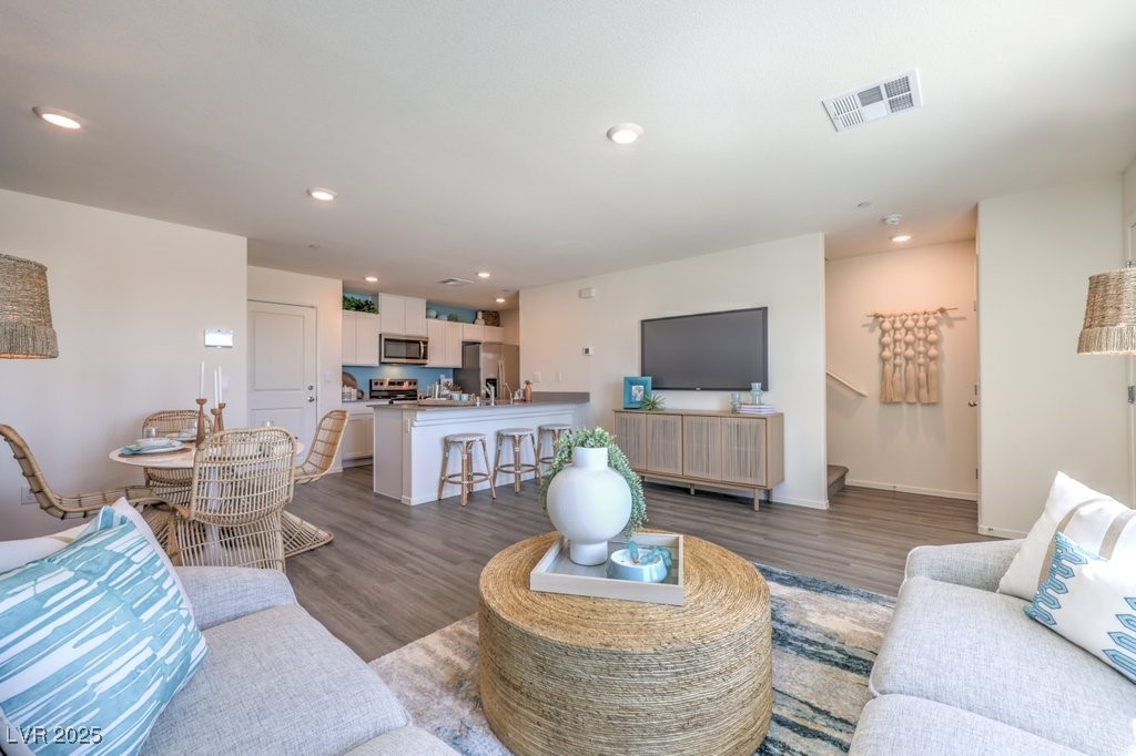 6189 Aster Garden Street 179