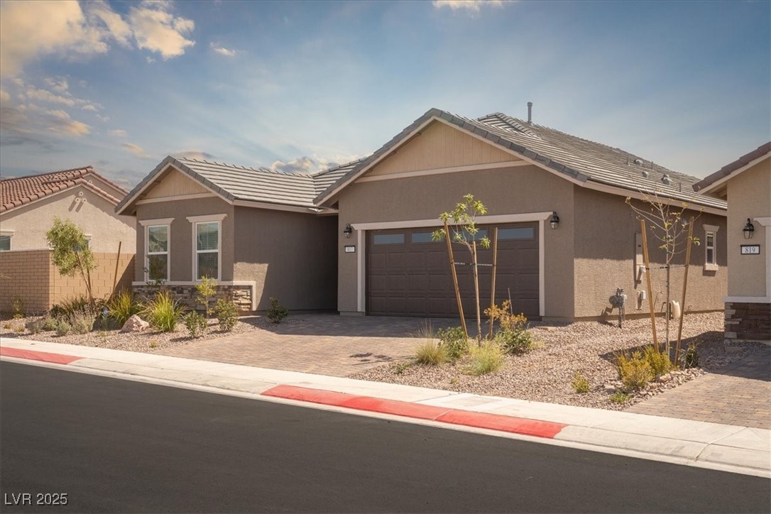 817 Cottonwood Hill Place