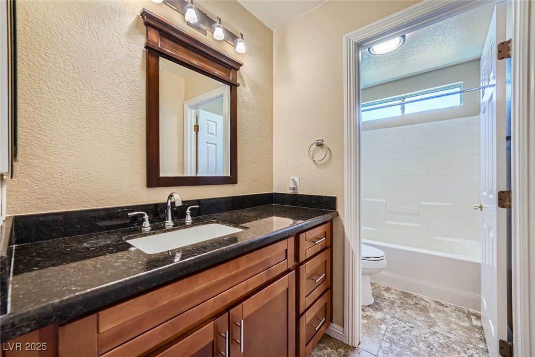 4904 Meadows Encore Avenue