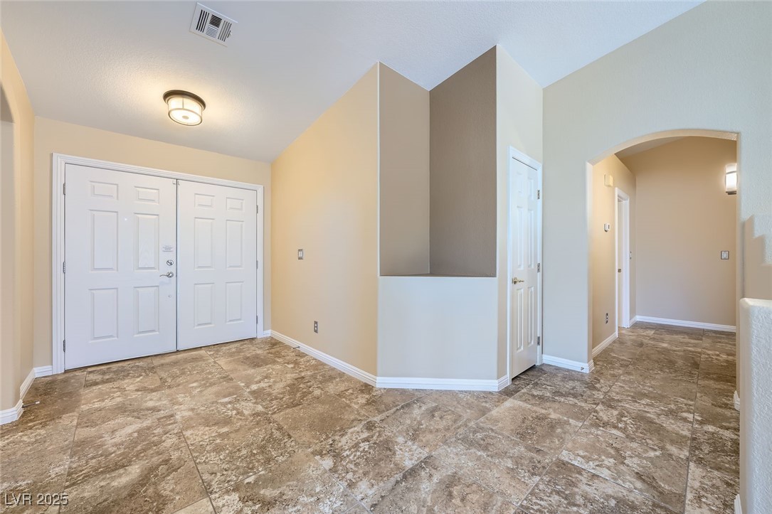 4904 Meadows Encore Avenue