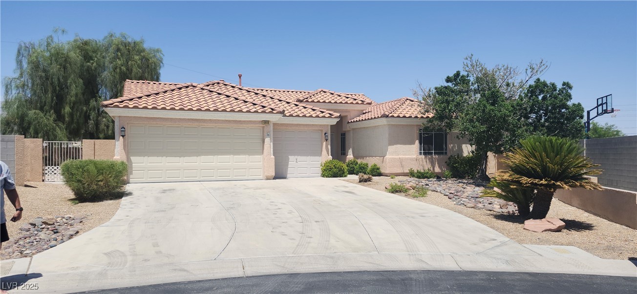 4904 Meadows Encore Avenue