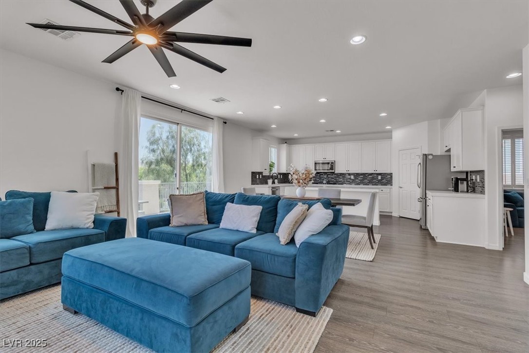 7775 Santos Bay Court