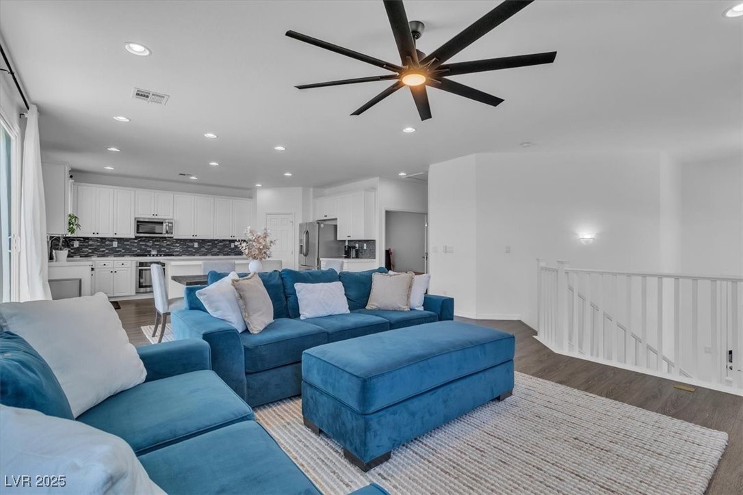 7775 Santos Bay Court