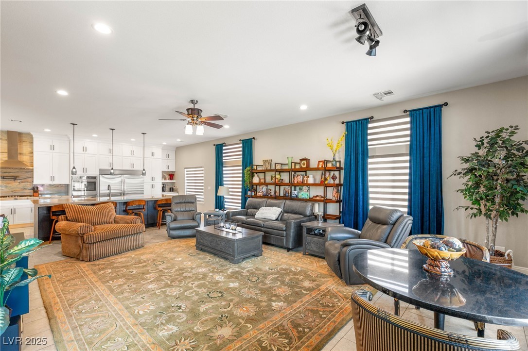 286 Bowsprit Court