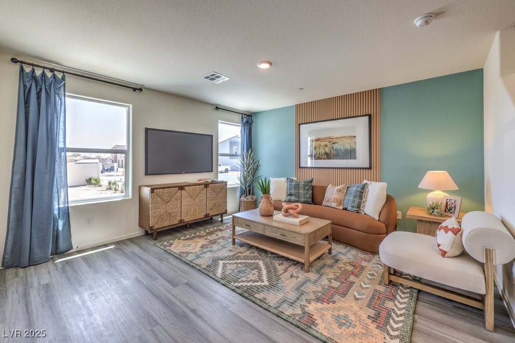 6177 Hibiscus Garden Street 181