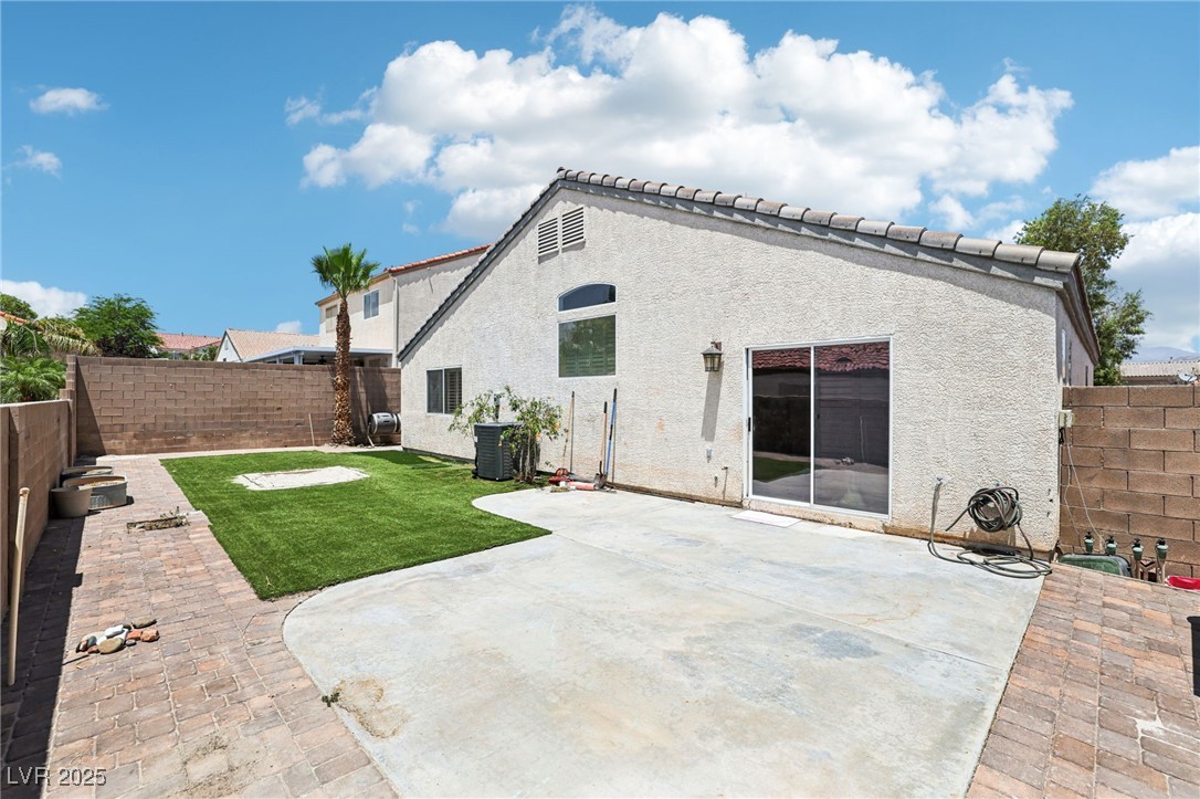 7927 Villa Salsa Avenue