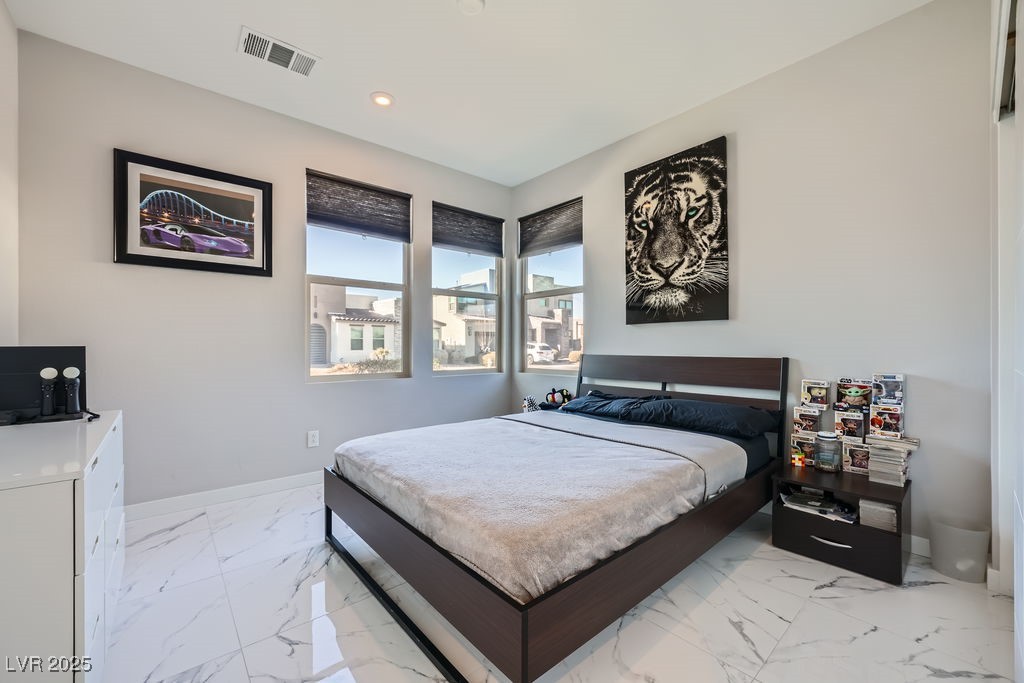 6834 Compass Street