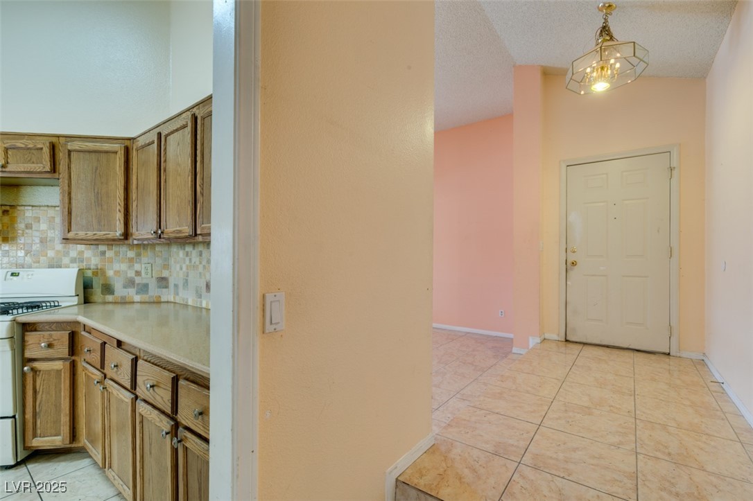 3127 Kennewick Drive