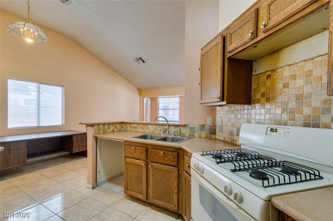 3127 Kennewick Drive