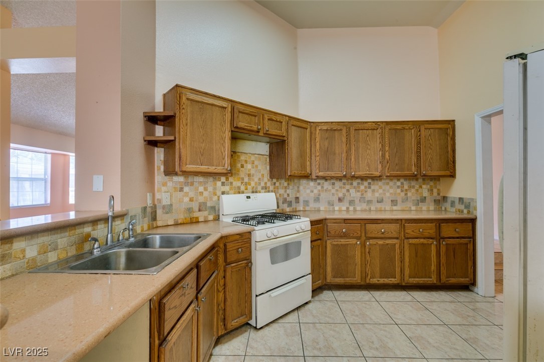 3127 Kennewick Drive